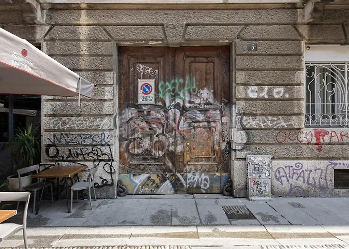 Elegant Naviglio Cool Area Large 5 Pax With Elevator Apartment Milan