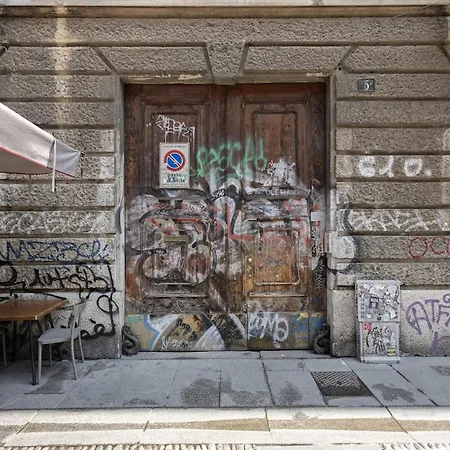 Elegant Naviglio Cool Area Large 5 Pax With Elevator Apartmán Milán
